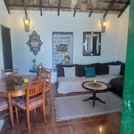 Nyaraló Casa Lola *